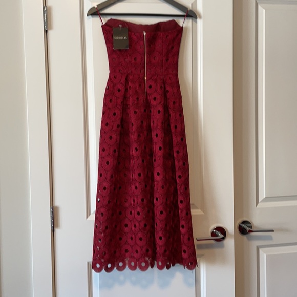 NICHOLAS dress. - Picture 4 of 5